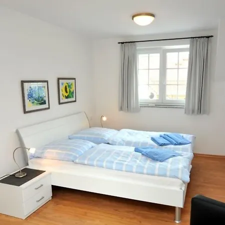 Huehnergott Appartement Zingst