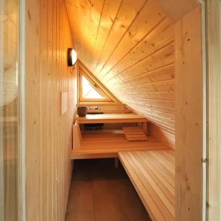 Huehnergott Apartment *